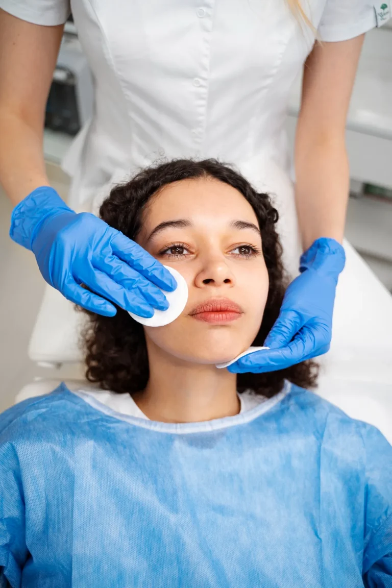 Comparison between Botox and dermal fillers for facial rejuvenation and wrinkle reduction